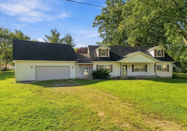 Photo 1 of Single family home for sale at 147 W Hubbard St, Amboy, IL 61310 | MLS# 12776710 | Listing updated on 2026-10-07