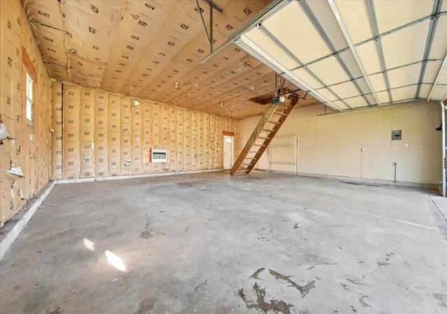Photo 37 of Single family home for sale at 147 W Hubbard St, Amboy, IL 61310 | MLS# 12776710 | Listing updated on 2026-10-07