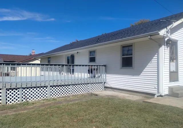 Photo 3 of Single family home for sale at 106 Holly Ter, Anna, IL 62906 | MLS# 12776717 | Listing updated on 2026-10-05
