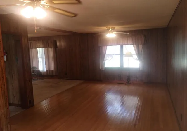 Photo 7 of Single family home for sale at 106 Holly Ter, Anna, IL 62906 | MLS# 12776717 | Listing updated on 2026-10-10