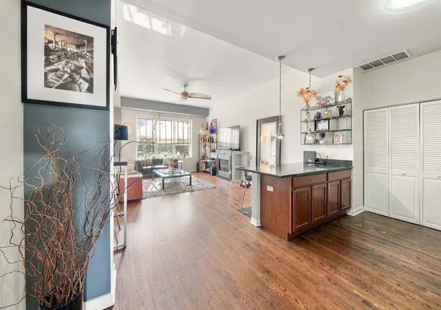Photo 3 of Condo for sale at 2510 W Irving Park Rd #306, Chicago, IL 60618 | MLS# 12776719 | Listing updated on 2026-10-22