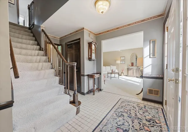 Photo 3 of Single family home for sale at 18 N Andover Ln, Geneva, IL 60134 | MLS# 12776724 | Listing updated on 2026-10-09