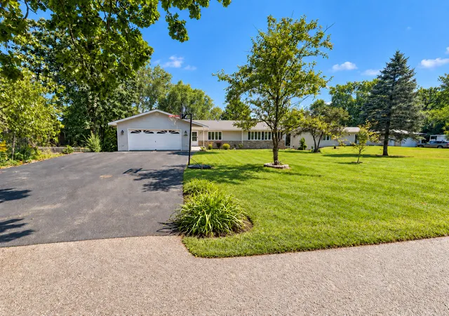 Photo 2 of Single family home for sale at 3118 Edgewood Dr, Wonder Lake, IL 60097 | MLS# 12776727 | Listing updated on 2026-10-05