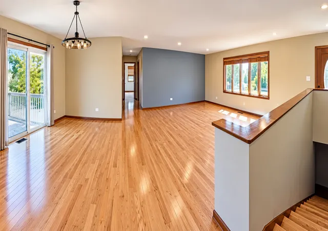 Photo 3 of Single family home for sale at 3118 Edgewood Dr, Wonder Lake, IL 60097 | MLS# 12776727 | Listing updated on 2026-10-05