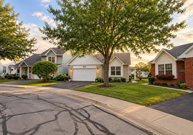 Photo 3 of Single family home for sale at 4618 Lalique Ct, Joliet, IL 60431 | MLS# 12776758 | Listing updated on 2026-10-07