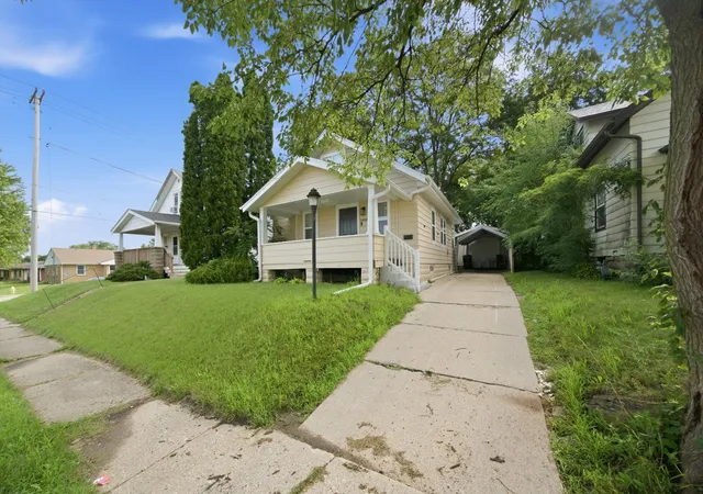 Photo 2 of Single family home for sale at 1408 22nd Street, Rockford, IL 61108 | MLS# 12776763 | Listing updated on 2026-10-07