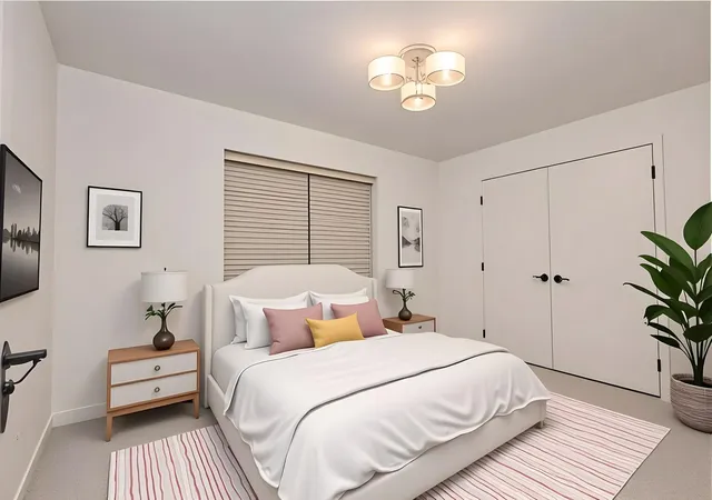 Photo 4 of House for sale at 6552 S Evans Ave, Chicago, IL 60637 | MLS# 12776774 | Listing updated on 2026-10-07