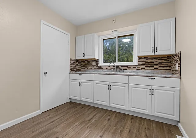 Photo 4 of Single family home for sale at 2922 Hillside Ct, Rockford, IL 61108 | MLS# 12776813 | Listing updated on 2026-10-06
