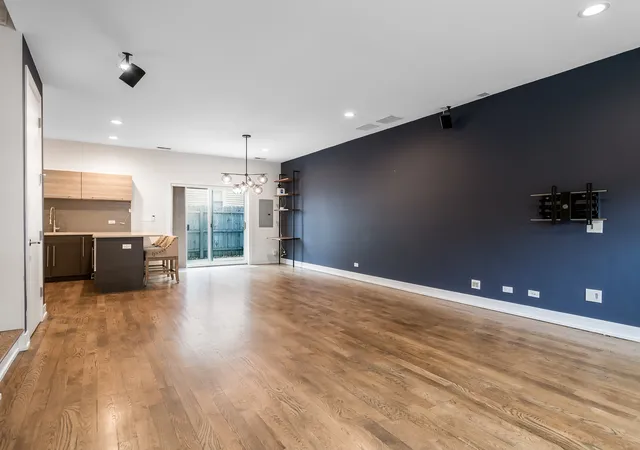 Photo 4 of Townhouse for sale at 3573 W Wabansia Ave, Chicago, IL 60647 | MLS# 12776868 | Listing updated on 2026-10-11