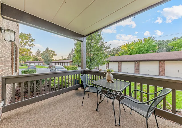 Photo 2 of Condo for sale at 6419 Oak Forest Ave #1N, Tinley Park, IL 60477 | MLS# 12776880 | Listing updated on 2026-10-05