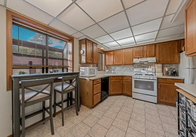 Photo 3 of Condo for sale at 6419 Oak Forest Ave #1N, Tinley Park, IL 60477 | MLS# 12776880 | Listing updated on 2026-10-05