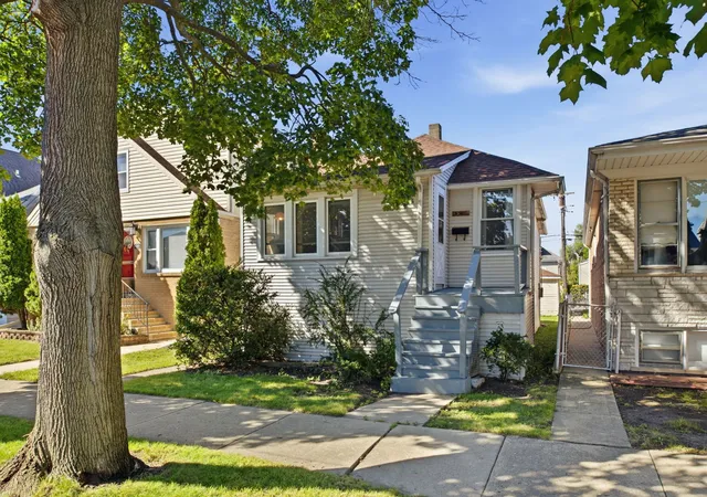 Single family home for sale at 4562 N Mulligan, Chicago, IL 60630 | MLS# 12776882