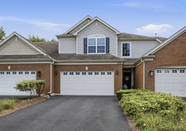 Photo 1 of Townhouse for sale at 1212 Betsy Ross Pl, Bolingbrook, IL 60490 | MLS# 12776884 | Listing updated on 2026-10-30