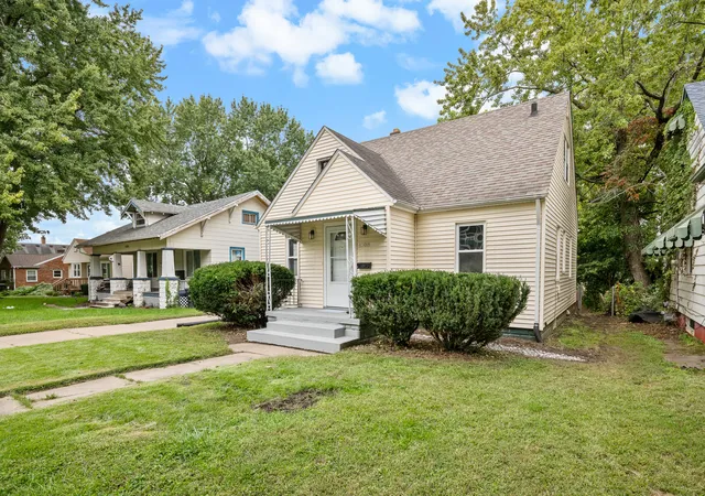 Photo 3 of Single family home for sale at 4308 12th Street, Rock Island, IL 60201 | MLS# 12776901 | Listing updated on 2026-10-05