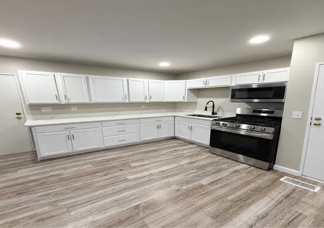Photo 3 of Single family home for sale at 2020 22nd Street, Rockford, IL 61108 | MLS# 12776907 | Listing updated on 2026-10-06