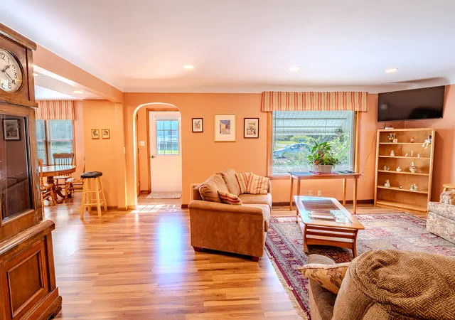 Photo 4 of Single family home for sale at 984 Fairview St, German Valley, IL 61039 | MLS# 12776909 | Listing updated on 2026-10-09