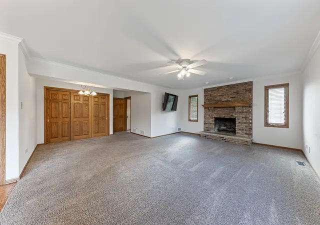 Photo 3 of Single family home for sale at 1761 Pheasant Ln, New Lenox, IL 60451 | MLS# 12776927 | Listing updated on 2026-10-11