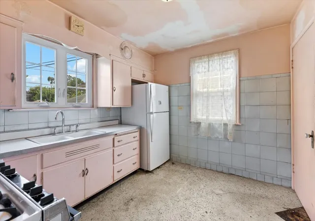 Photo 4 of Single family home for sale at 8423 S Wolcott Ave, Chicago, IL 60620 | MLS# 12776934 | Listing updated on 2026-10-07