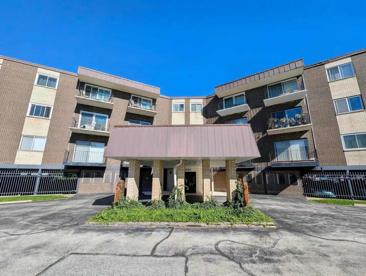 Listing Photo 1 - Condo for sale in 9820 S Pulaski Rd located at 9820 S Pulaski Rd, Oak Lawn, IL 60453 - Unit #106