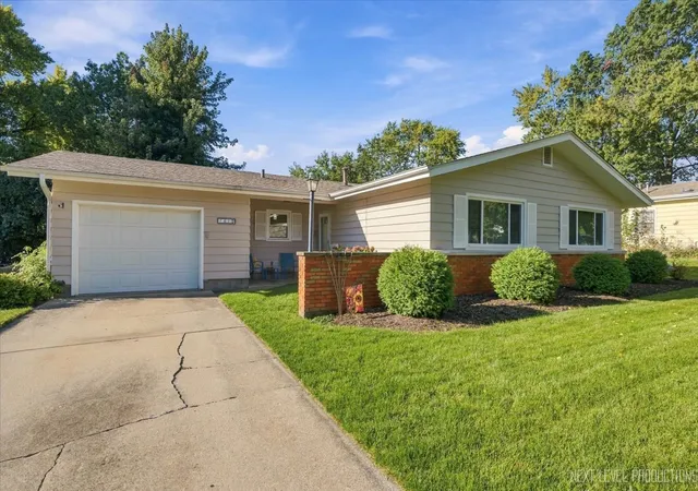 Single family home for sale at 410 Harmony Dr, North Aurora, IL 60542 | MLS# 12776953