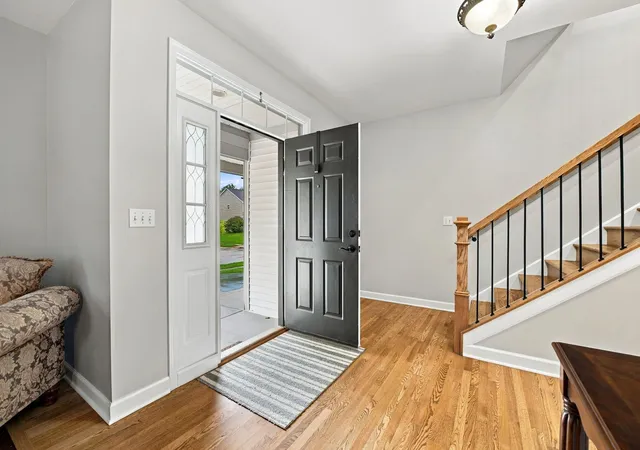 Photo 3 of Single family home for sale at 304 Edgewood Dr, Minooka, IL 60447 | MLS# 12776955 | Listing updated on 2026-10-06