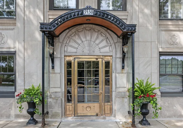 Photo 2 of Condo for sale at 3530 N Lake Shore Dr #7B, Chicago, IL 60657 | MLS# 12776965 | Listing updated on 2026-10-06