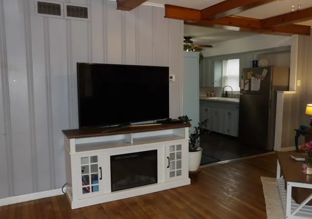 Photo 3 of Single family home for sale at 719 S Mckinley St, Harrisburg, IL 62946 | MLS# 12776972 | Listing updated on 2026-10-06