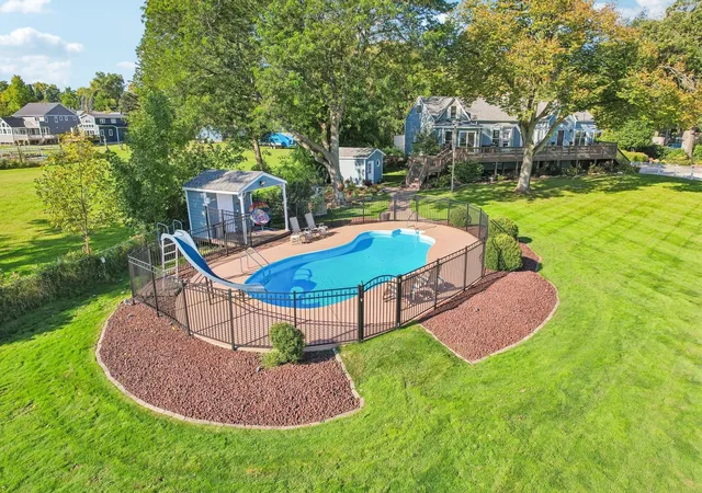 Photo 3 of Single family home for sale at 26137 W Stanton Bay Rd, Ingleside, IL 60041 | MLS# 12776974 | Listing updated on 2026-10-09