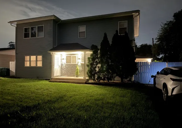 Photo 2 of Single family home for sale at 290 E Norman Ln, Wheeling, IL 60090 | MLS# 12776976 | Listing updated on 2026-10-05