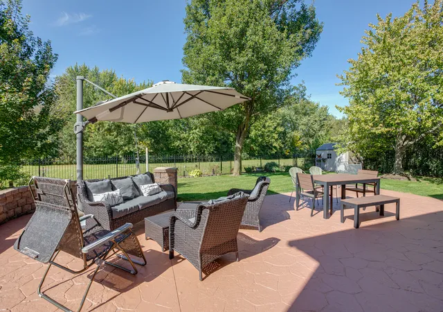 Photo 3 of Single family home for sale at 430 Hillandale Dr, Bartlett, IL 60103 | MLS# 12776988 | Listing updated on 2026-10-09