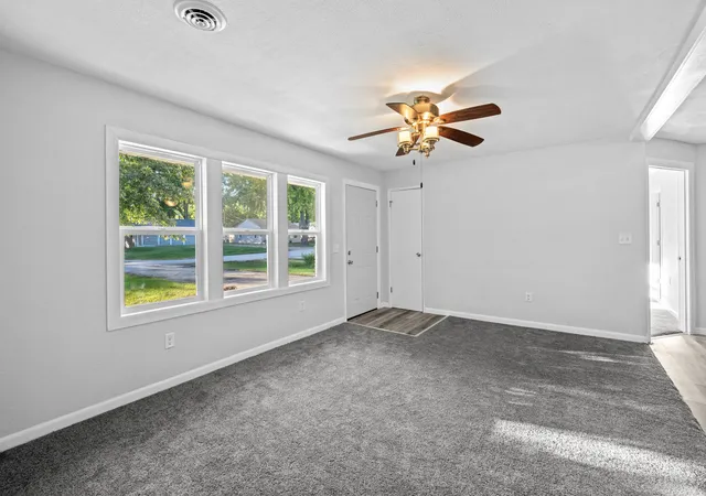 Photo 4 of Single family home for sale at 3914 15th St B St, Moline, IL 61265 | MLS# 12776995 | Listing updated on 2026-10-08