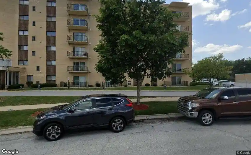 Listing Photo 1 - Condo for sale in 18400 Cherry Creek Dr located at 18400 Cherry Creek Dr, Homewood, IL 60430 - Unit #112