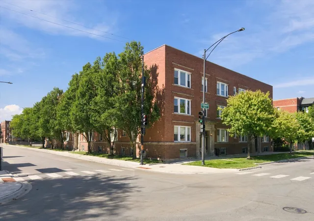 Condo for sale at 4858 S Indiana Ave #204, Chicago, IL 60615 | MLS# 12777001