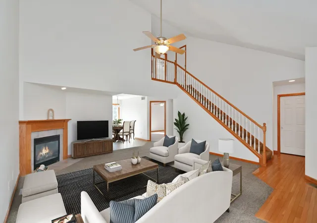 Photo 3 of Townhouse for sale at 1809 Marina Dr, Normal, IL 61761 | MLS# 12777006 | Listing updated on 2026-10-08