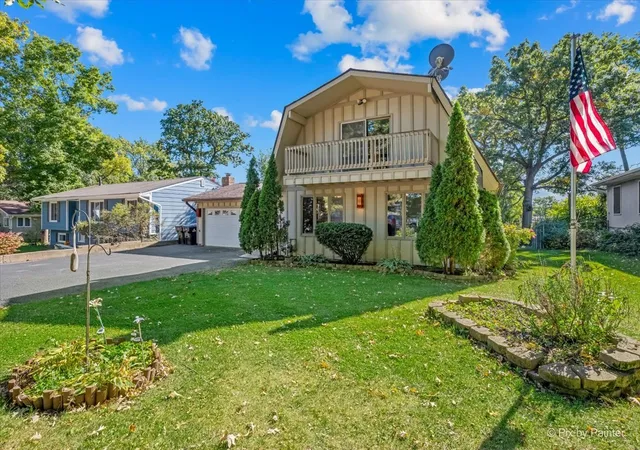 Photo 2 of Single family home for sale at 9005 Memory Trl, Wonder Lake, IL 60097 | MLS# 12777007 | Listing updated on 2026-10-08