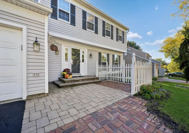 Photo 1 of Single family home for sale at 1709 Ronzheimer Ave, Saint Charles, IL 60174 | MLS# 12777012 | Listing updated on 2026-10-09