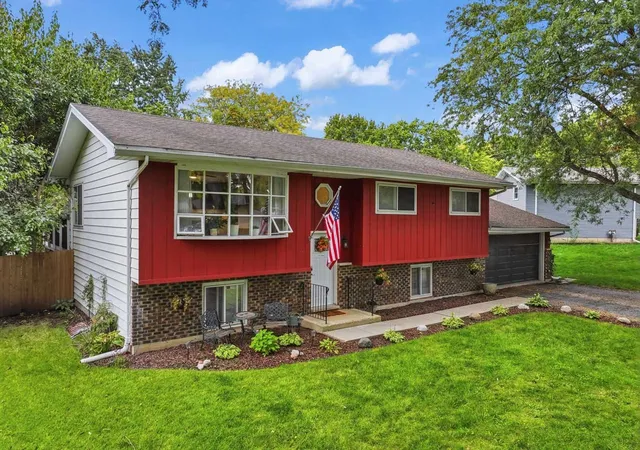Single family home for sale at 480 Charles Ct, South Elgin, IL 60177 | MLS# 12777015