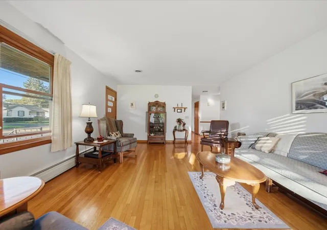 Photo 3 of Single family home for sale at 600 Clay St, Oregon, IL 61061 | MLS# 12777020 | Listing updated on 2026-10-06