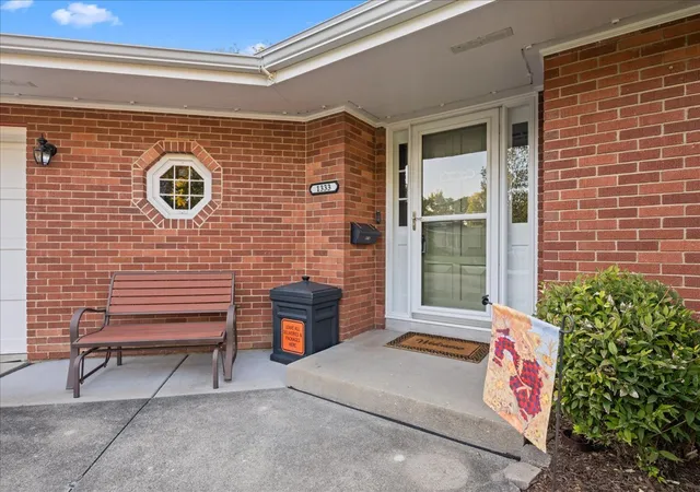 Photo 2 of Single family home for sale at 1333 Merrimac Pl, Aurora, IL 60506 | MLS# 12777022 | Listing updated on 2026-10-22