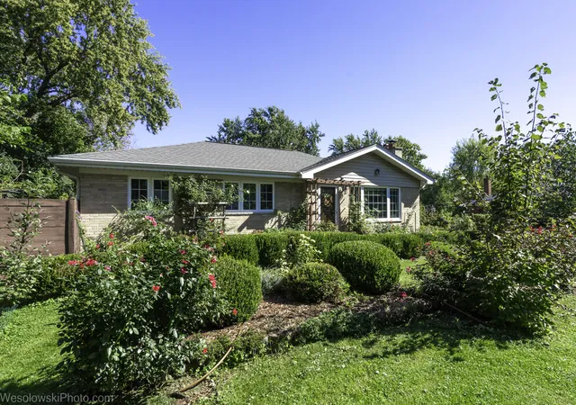 Photo 2 of Single family home for sale at 2n563 Mildred Ave, Glen Ellyn, IL 60137 | MLS# 12777029 | Listing updated on 2026-10-07