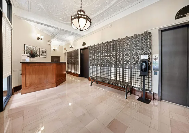Listing Photo 3 - Condo for sale in building located at 431 S Dearborn St, Chicago, IL 60605 - Unit #1603