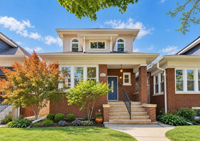 Photo 1 of Single family home for sale at 4920 N Keeler Ave, Chicago, IL 60630 | MLS# 12777038 | Listing updated on 2026-10-08