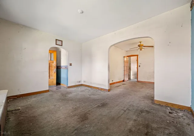 Photo 4 of Single family home for sale at 5525 S Francisco Ave, Chicago, IL 60629 | MLS# 12777039 | Listing updated on 2026-10-27