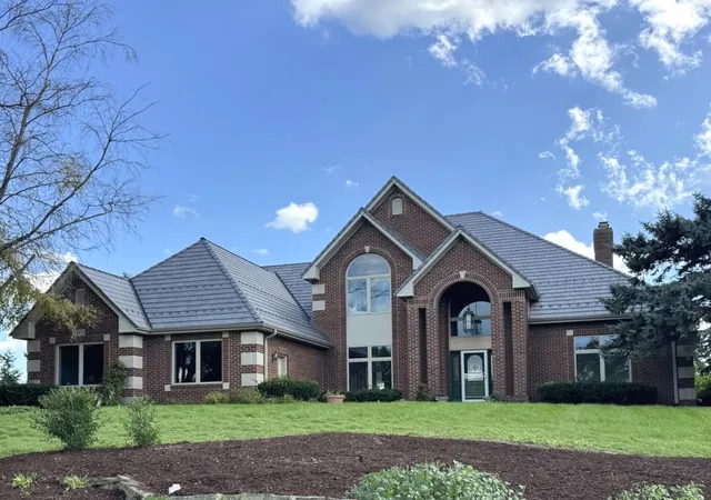 Photo 2 of Single family home for sale at 10711 Bull Valley Dr, Woodstock, IL 60098 | MLS# 12777044 | Listing updated on 2026-10-22