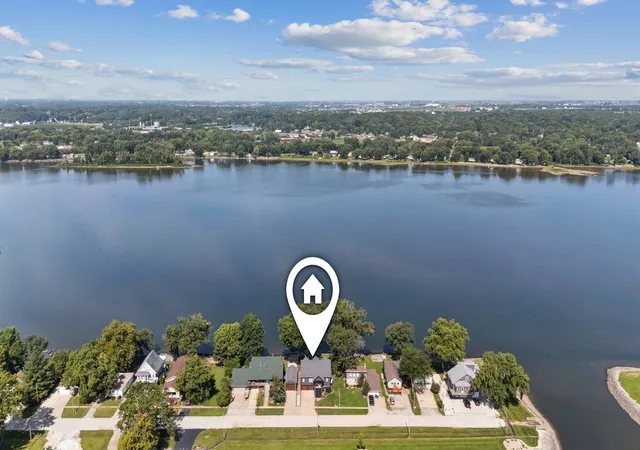 Photo 3 of Single family home for sale at 835 1st Avenue, Hampton, IL 61256 | MLS# 12777058 | Listing updated on 2026-10-05