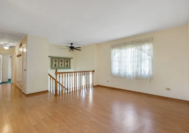 Photo 4 of Single family home for sale at 1446 Van Meter Dr, Glendale Heights, IL 60139 | MLS# 12777068 | Listing updated on 2026-10-07