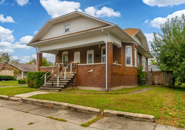 Photo 31 of Single family home for sale at 420 N 14th Street, Herrin, IL 62848 | MLS# 12777079 | Listing updated on 2026-10-07