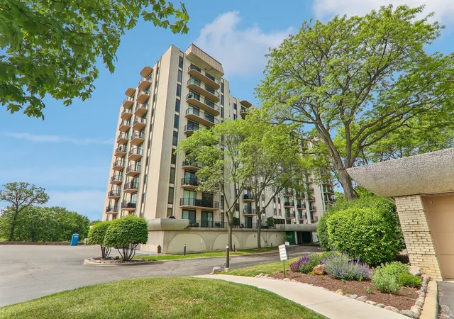 Photo 2 of Condo for sale at 190 S Wood Dale Rd #1105, Wood Dale, IL 60191 | MLS# 12777082 | Listing updated on 2026-10-07