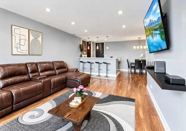 Photo 3 of Condo for sale at 190 S Wood Dale Rd #1105, Wood Dale, IL 60191 | MLS# 12777082 | Listing updated on 2026-10-07