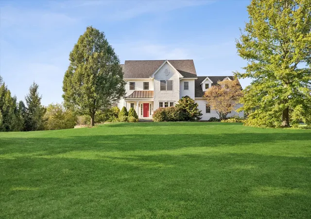 Single family home for sale at 8702 Mason Hl Rd, Woodstock, IL 60098 | MLS# 12777101